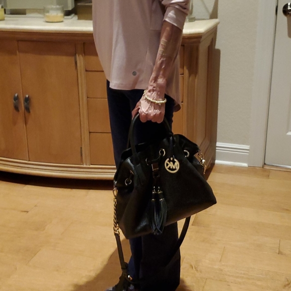 Authentic Michael Kors Bag - Picture 7 of 11